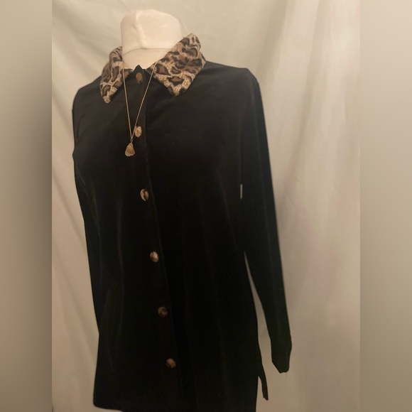 Vintage button up with leopard print details sz small - Picture 6 of 10